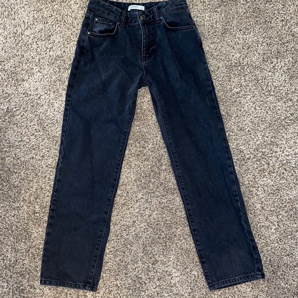 PULL&BEAR regular mom jeans in black